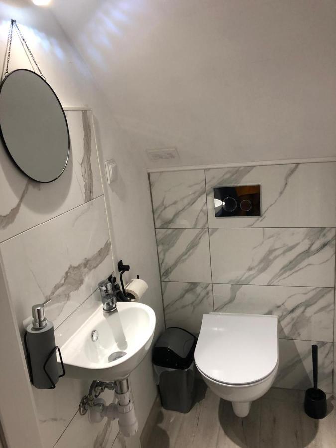 Pod Lasem Czarny Mlyn Bagian luar foto